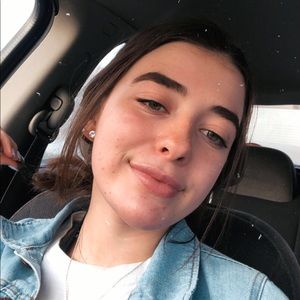 Meet your Posher, Kaitlyn